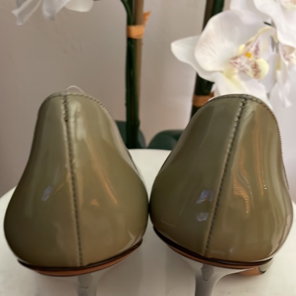 In love π green Gucci heel - Picture 3 of 11